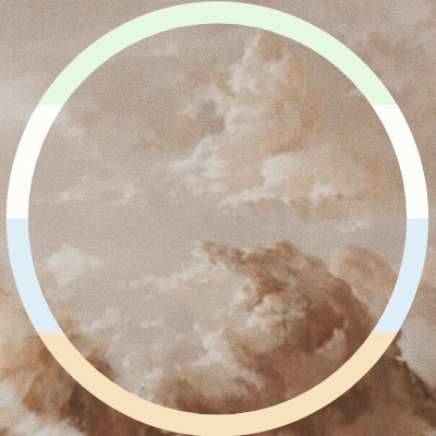 honeyylattee's profile picture. 