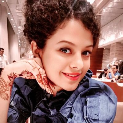 palak muchal lover forever.
I love @palakmuchhal3  morethan myself and more than anyone else of this World. She is my Goddess .My life is dedicated to her