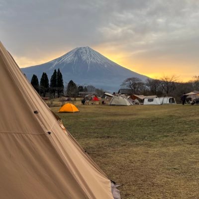 まだまだ下手くそですが、ゴルフ⛳️好きな普通のサラリーマンです。たまにラウンド結果を更新。 ベスト⚪️85、2024年アベレージ96.14。2025年目標:ベスグロ更新! (無事達成) 飛距離アップのためにジム💪通い。 #ゴルフ #ゴルフ好きと繋がりたい
