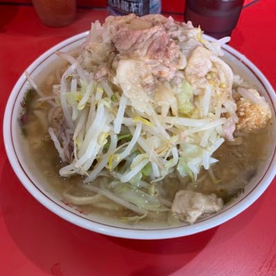 ラーメン🍜年間200杯くらい！不動産業界歴は約１８年、城南エリアで1番良い信頼出来る不動産屋を作る！囮広告や嘘は付かない！住んで良かったと言って頂けるお部屋探しが出来るように😄地元密着な会社を😳