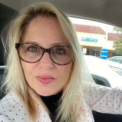 sasdesignit's profile picture. Artist, Educator, Nature Lover, Dancer, Designer and PR Person