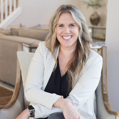 Social Media Manager and Virtual Assistant. Specializing in small businesses and organic tips and strategies for growth.
Franklin, IN. wife, mom and believer