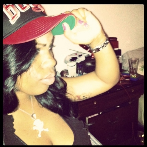 ellegirlbabez's profile picture. I got a hustlers spirit & a boss attitude point blank period! Im that young fox that every1 sleeps on but ends up right at the top!