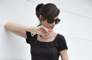 Ropa para la mujer Ejecutiva. La mujer VIA ROMA es moderna, independiente y activa.