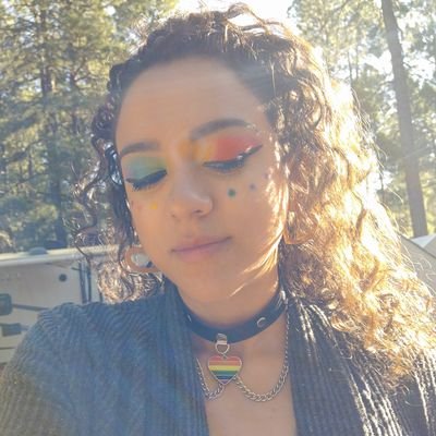 mamasalvi_'s profile picture. they/them 🏳️‍🌈
Indigenous Anthropologist and Advocate ✊🏾
🇸🇻 A questionable blend of professional and personal 🤫 all opinions are my own