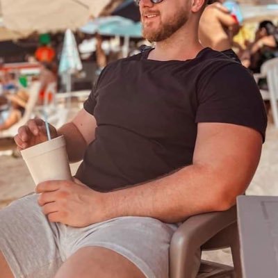 cumforfunsd's profile picture. Equal opportunity vers with a penchant for public play and cocksucking. Recent transplant.