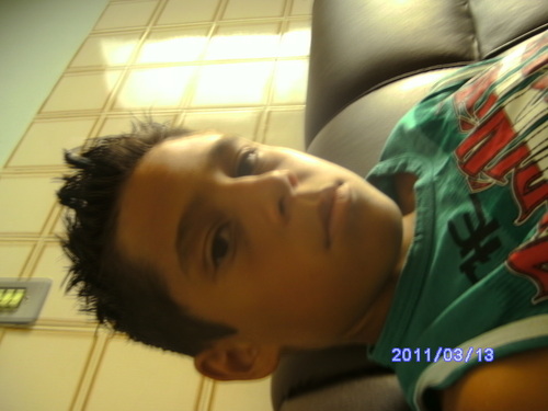 bom eu sou legal com quem e legal com migo 
eu sou estrovr=erdito