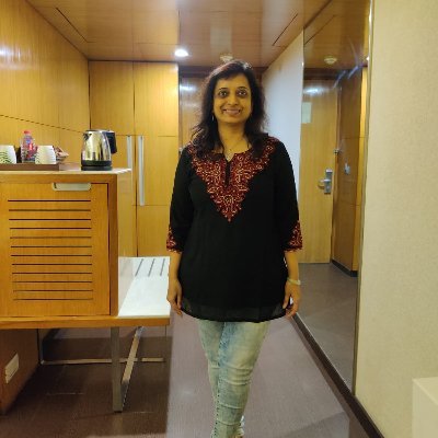 Mom, reader, writer, speaker.
Love to express my views through these media, or via clicking pics.
Eternal student. People person.
