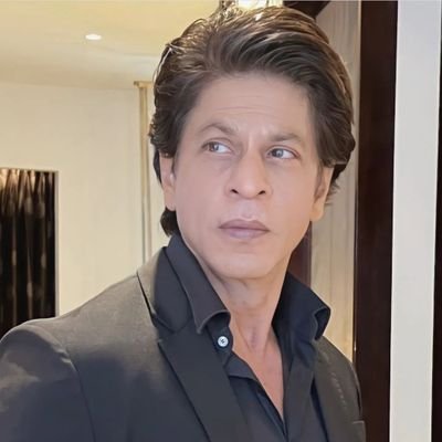 You may be one person to the whole world but to me you're the whole world @iamsrk 🌍♥️