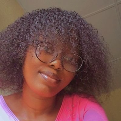 Pre_shyyy's profile picture. Biomedical Technologist in training🥼🔬 || Entrepreneur:Deal on Perfumes || Liquid soap souvenirs/cleaning products @zindudailywash

I love smelling good😃😍
