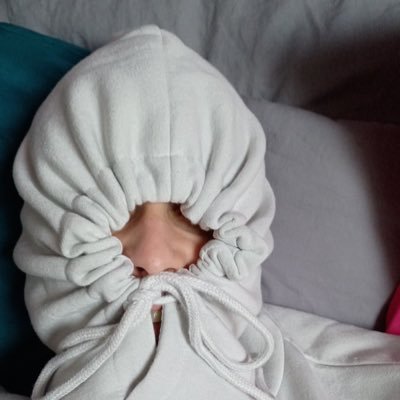 xolfu's profile picture. 00010111 🇫🇷