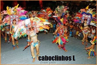somos um grupo de dança típica,queremos muito sua ajuda...Nos siga de volta.
