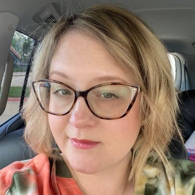 Assistant principal at WR Fort Elementary in Royse City ISD, church music leader at Wilshire BC, cool kid/cat/dog mom