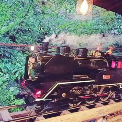 汽車でお料理をお運び致します🚂💨
営業時間 11:00~21:00(ラストオーダー20:00)
※こちらのアカウントを通してのご予約等は お受け出来かねます。ご了承下さいませ。お問い合わせは お電話にて承っております。