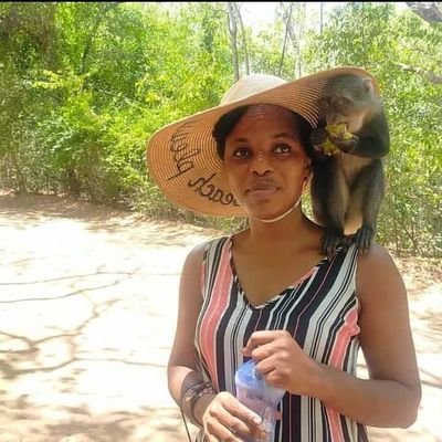 ebonygreenskies's profile picture. Storyteller. environment advocate. foodie.