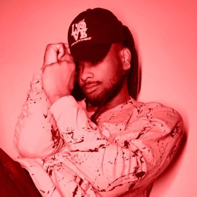 Artist // Graphic designer + Bringing ideas to life