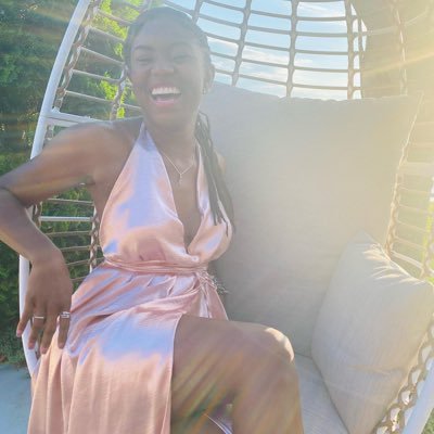 REI 🏘 | Podcaster 🎧 | Publicist, Publishing 📚 to Tech 💻 | NC State Alum 🐾 | | 🏆 Share this podcast with your overachiever friend