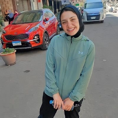 انا مش عامله فولو عشان سواد عيونك يا قمر لا خالص دا عشان تباك وتعمل رتويت😂❤