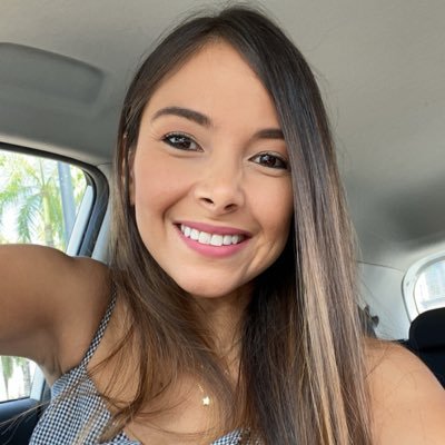 BrenditaT5's profile picture. WP  @bridetov_planners Instagram.                    Eventos Corporativos con estrategia en BEECORP @beecorp.ec Instagram.