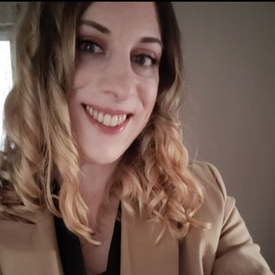 Occupational Therapist living with pain.
Flippin Pain contributor.
Clinical interests: chronic pain, medico-legal law & education.