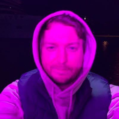 Alexeykas's profile picture. Apple фан, работающий в СМИ.