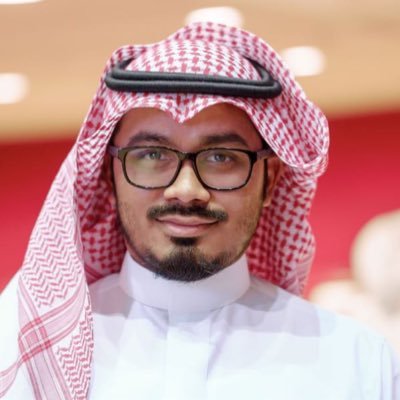 ماجستير إعلام @CMCimamu | مدير تنفيذي @tnawi3 وأمارس شغفي هنا | أميل للتجديد والنوعية | صانع أفكار إبداعية | #همثون تجربة ثرية | #الحياة_للمتفائلين_فقط