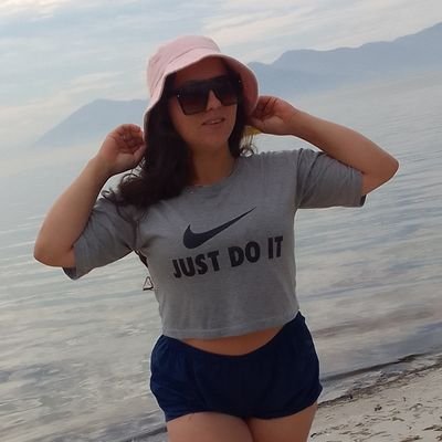Pra quem,tem pensamento forte o impossível é só questão de opinião!

insta: @nathalye_fraga
