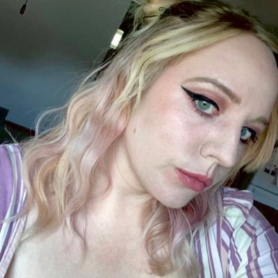@_haleybuggg_