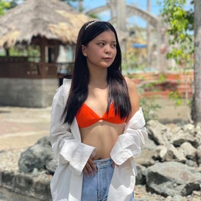 Poleng_inlab's profile picture. 𝕷𝖎𝖋𝖊 𝖙𝖔𝖔 𝖘𝖍𝖔𝖗𝖙 𝖙𝖔 𝖜𝖔𝖗𝖗𝖞 𝖆𝖇𝖔𝖚𝖙 𝖘𝖙𝖚𝖕𝖎𝖉 𝖙𝖍𝖎𝖓𝖌𝖘