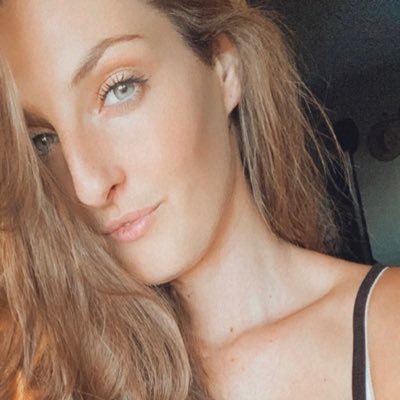 She walks like a Martian, Feels in Venusian ways, & Above all else, she is a Wanderer. 🏹🌞✨