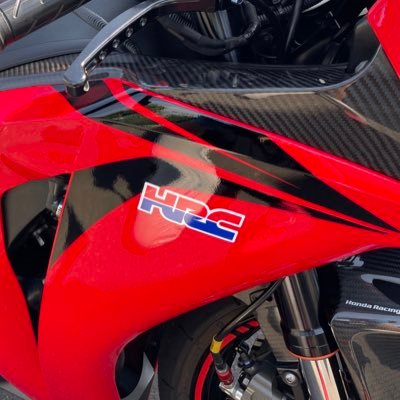 CBR1000RR08← 2021.2/12〜 自転車もバイクもカスタム大好き！バイク垢は大体フォロバ♪ 最近はアクアリウムもやってます　ゲーム垢→@hiro_ki_iro