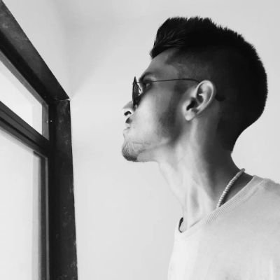 VishalSubhashc2's profile picture. 𓊈𒆜सेवा परमो धर्म:𒆜𓊉꧂
Sportsperson@athlete 
 👑Don’t let anyone tell you to change who you are.” ―BELIEVE THAT👑

#believeinyourself