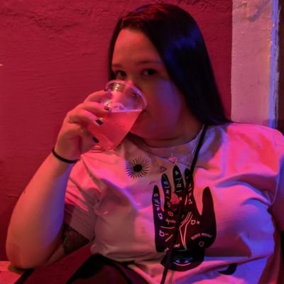 amandaofcosta's profile picture. 