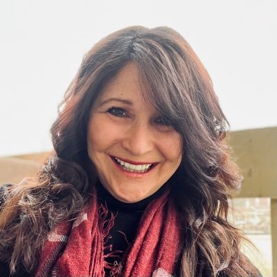 Wife & Mom | Communications Manager | @WVUIMC #IMC | Amateur Photographer | Talking about #communitybanking & #communications. Tweets/opinions all mine