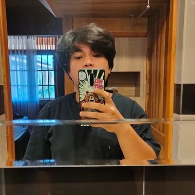 fhidyt's profile picture. 🫵🏻