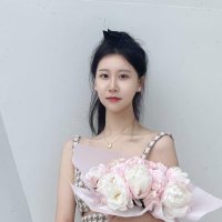 Zoe Zhang (@zoehehanzhang) 's Twitter Profile