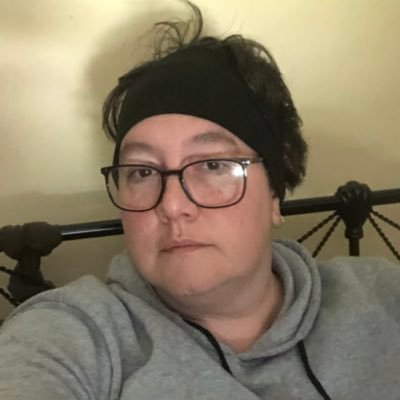 EveChambersYarn's profile picture. Textile Designer, Irish, West Cork Smallholder single parent to 4, she/her - evechamberstextiles insta&fb #BLM #EndDirectProvision