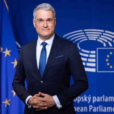 Dragoș Pîslaru Profile