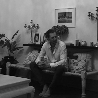 SipconHouse's profile picture. https://t.co/tFqdptwbyv / https://t.co/uII8lpyM82