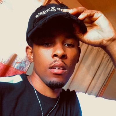 4everTcharly's profile picture. "Si tu doutais de tes peurs au lieu de douter de tes rêves, imagine tout ce que tu pourrais accomplir." "Il est temps de vivre la vie que tu t'es imaginée".