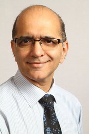 Dentist, Photographer, likes hindustani classical music, travelling and a nature lover...