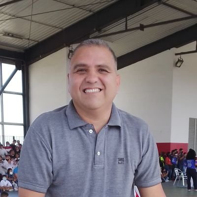 Profundamente CHAVISTA ! Rebelde, leal, disciplinado un soldado de esta Revolucion FFM