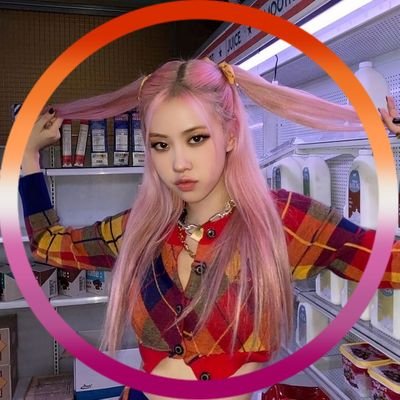 Mannequin_____'s profile picture. ~ℴ𝓃 𝓉𝒽ℯ 𝓂ℴℴ𝓃~