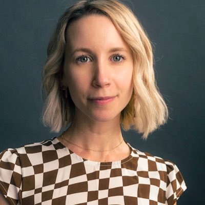 partner + creative director @itsthisjanuary. bad at jokes. she/her.