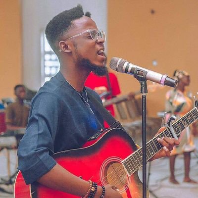 I am God's Mouthpiece
Son of the Kingdom
Lead Instructor @sheffvoiceacademyng
#comtemporarygospelartist 
#shimfemusiq