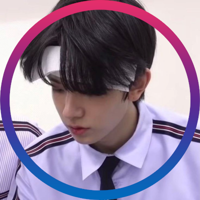 lyseostars's profile picture. ## 💬 : descobri a felicidade com vocês ꒰ @Is1oli & @iCatSnooo ꒱