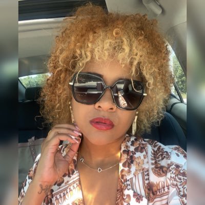 sam_antha86's profile picture. I want to build a life that I don't need a vacation from