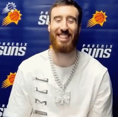 Perfil desinformativo sobre o ex camisa 8 Suns, Frank Kaminsky III