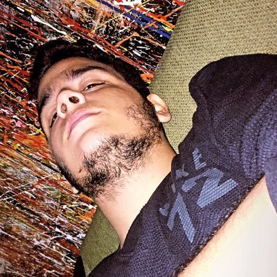 Fabricio_B8_'s profile picture. Good looks and intelligence, got it all😌