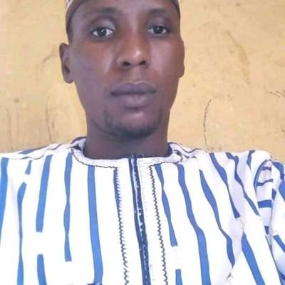 I Nuhu Ya'u I was born on April   5 1985 in Zaria kaduna state Nigeria
